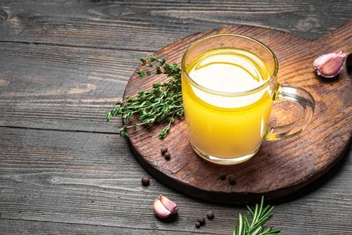Bone Broth and Other Natural Collagen-boosters For the Skeptical Health Nut